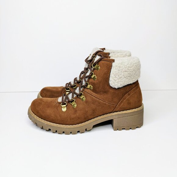 St. John's Bay Faux Fur Lined Booties Womens 8 Tan Casual Brown Hiking Boot - Picture 4 of 7